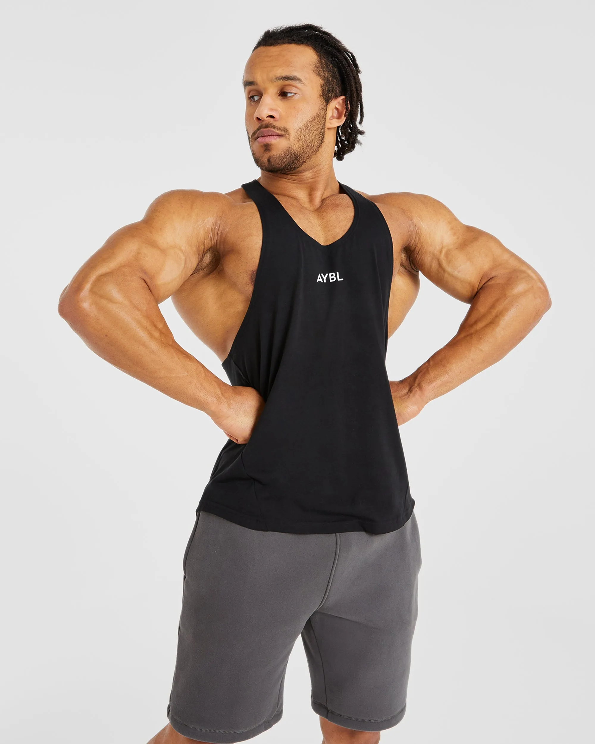 Essential Stringer - Black